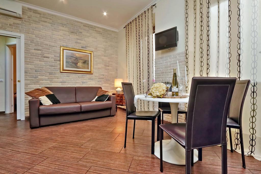 Apartamento Una Notte Ai Musei Vaticani Roma Habitación foto