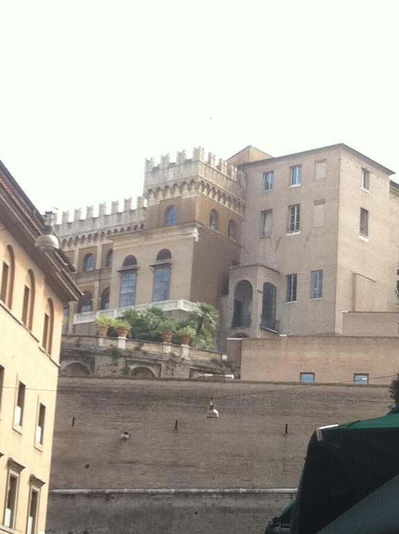 Apartamento Una Notte Ai Musei Vaticani Roma Habitación foto