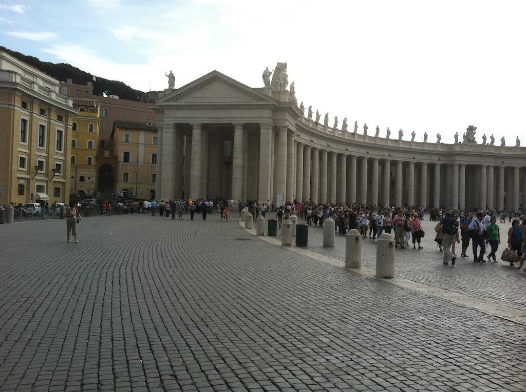 Apartamento Una Notte Ai Musei Vaticani Roma Exterior foto